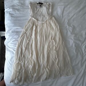 Kimchi Blue Cream Ruffled Strapless Midi Dress